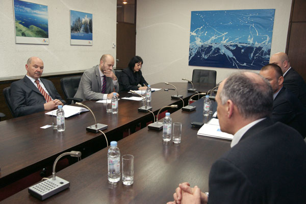 2012. 03. 15. - Zamjenik ministra Zdenko Antešić s predsjednikom Udruženja europskih aerodroma